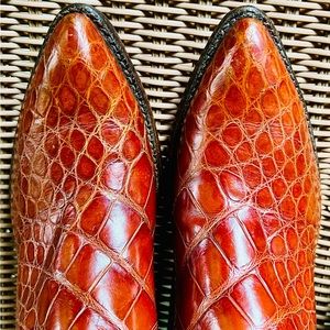 SOLD! Stunning Justin American Alligator Belly Cowboy Boots🐊